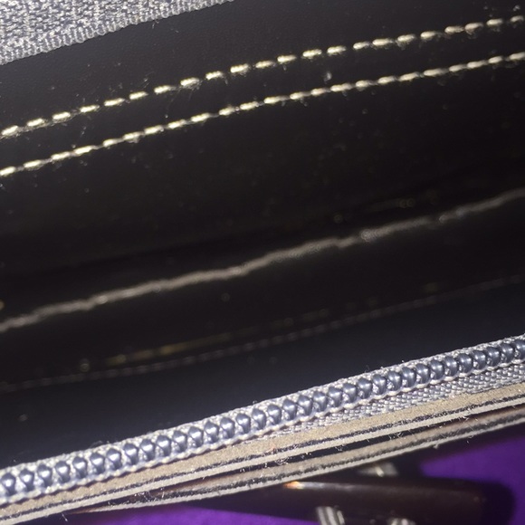 Purse - Picture 3 of 3